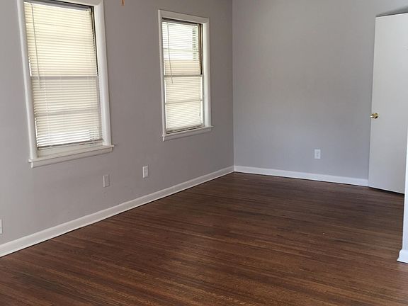 4th image of 4304 Leroy Ave