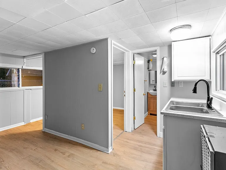 510 Clark St #C — Photo 3