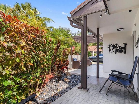 5th image of 7003 Marlberry Lane #0