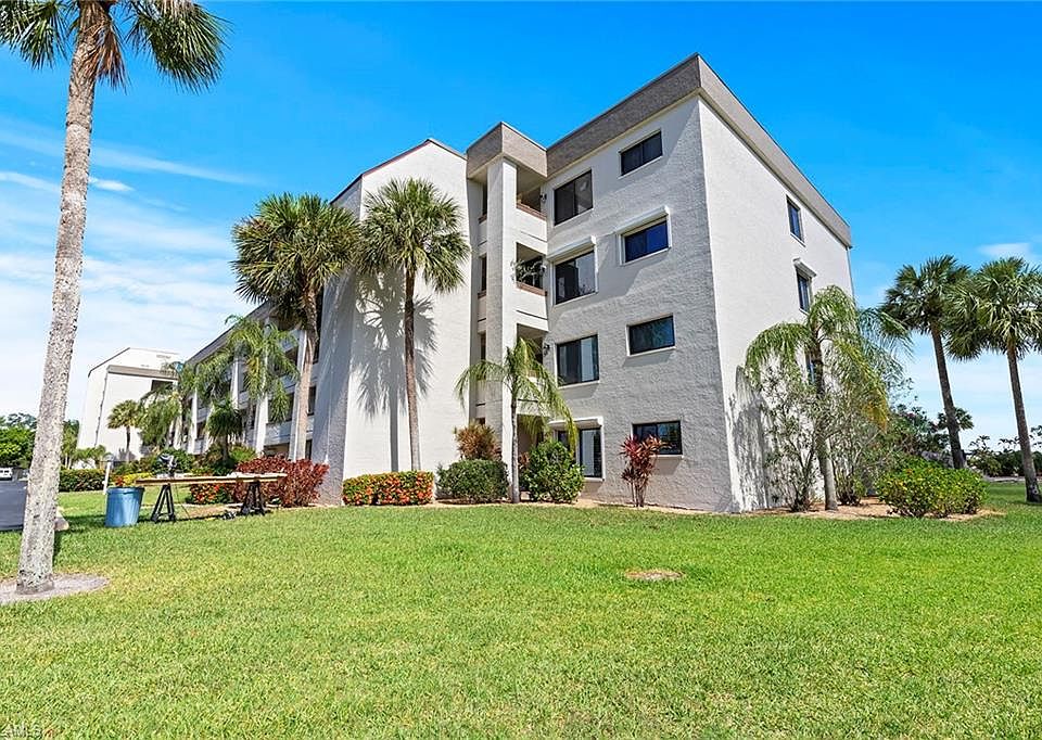 1st image of 7402 Lake Breeze Dr APT 112