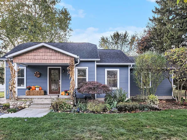 6391 Rowley Blvd, Waterford, MI 48329