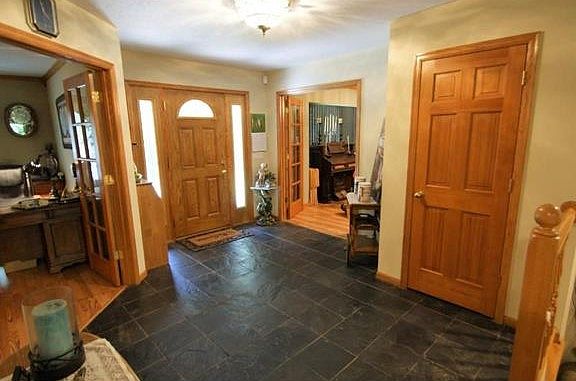3rd image of 27961 Navaho Ave