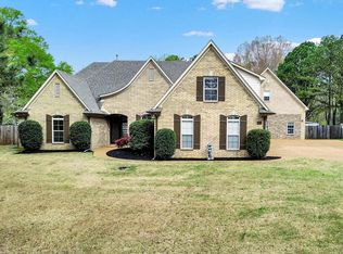 90 Oak Hollow Cv, Arlington, TN 38002