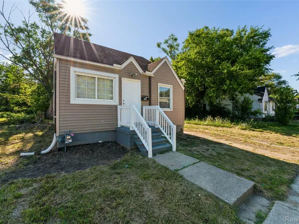 9342 Abington Ave, Detroit, MI 48228