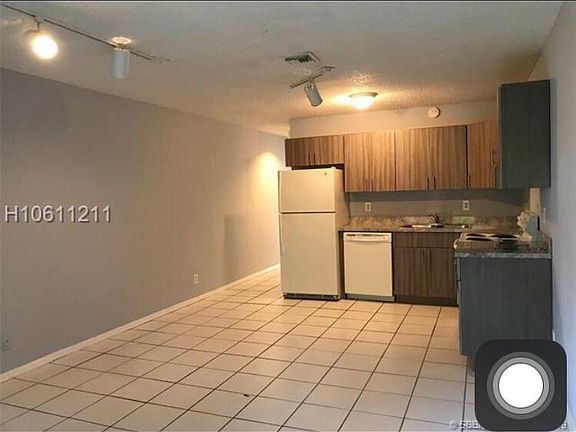 3rd image of 1509 SW 1st Ave