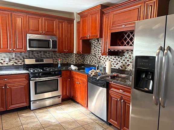 2nd image of 1501 W Highland Ave APT 2