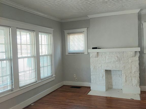 2nd image of 1022 W Eastland Ave