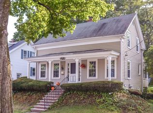 18 Temple St, Reading, MA 01867