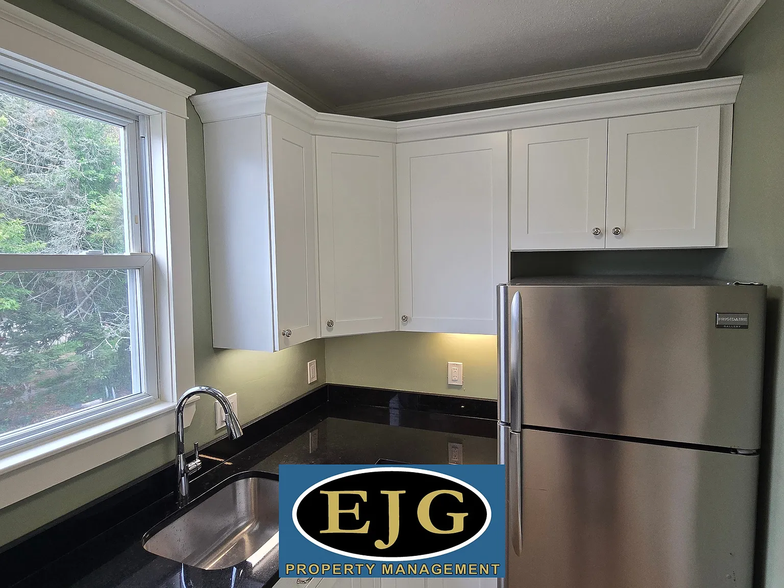 2 bed, $1,900 — Photo 4