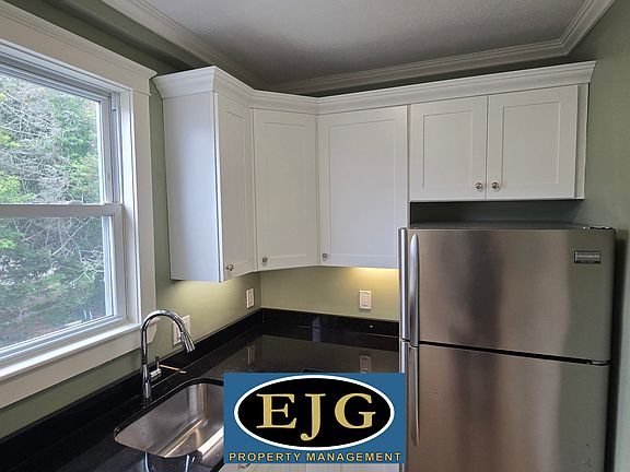 4th image of 9 High St APT 6