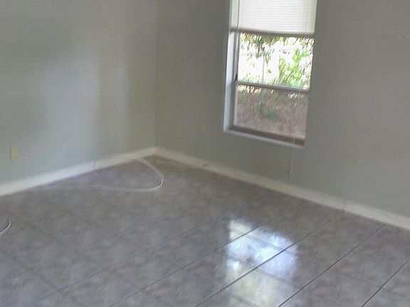 5th image of 2840 Dueby St