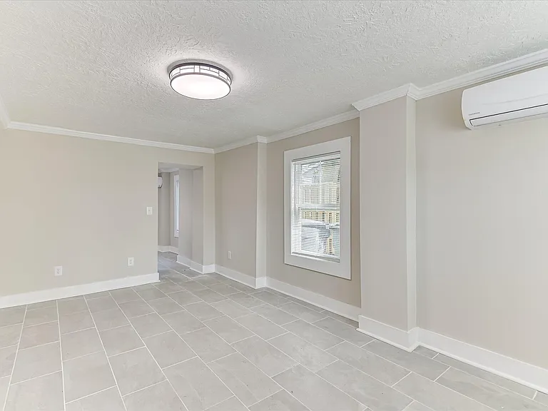 325 Meridian Ave — Photo 9