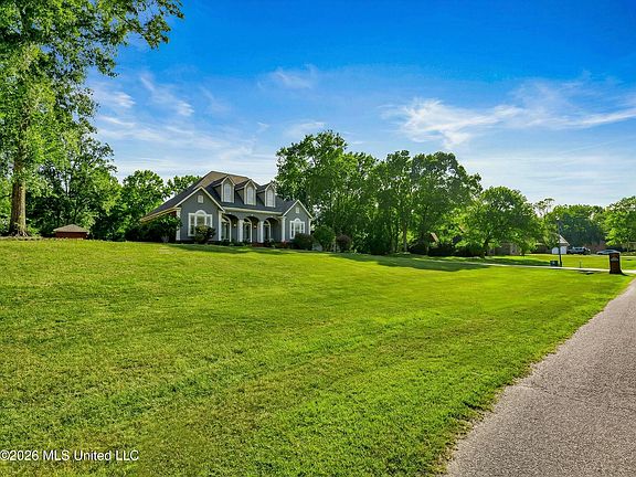 4th image of 5402 Huckleberry Ln