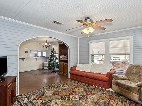 4th image of 7 Oleander Dr
