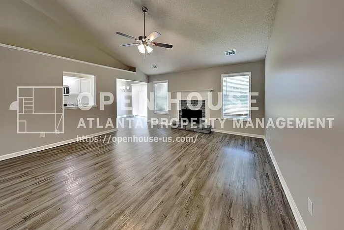 3 bed, 2.0 bath, 1517 sqft, $1,800 — Photo 3