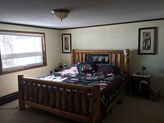 Main Bedroom - Lake view