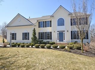 31 Maple Way, Boylston, MA 01505