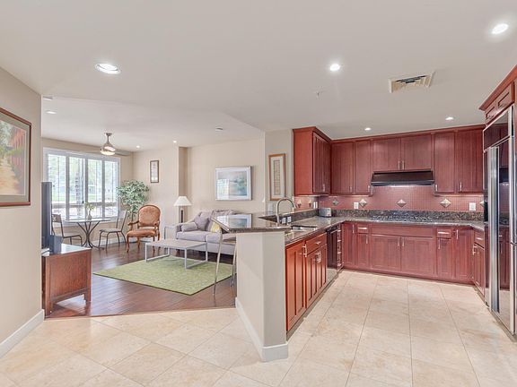 5th image of 15802 N 71st St Unit 304