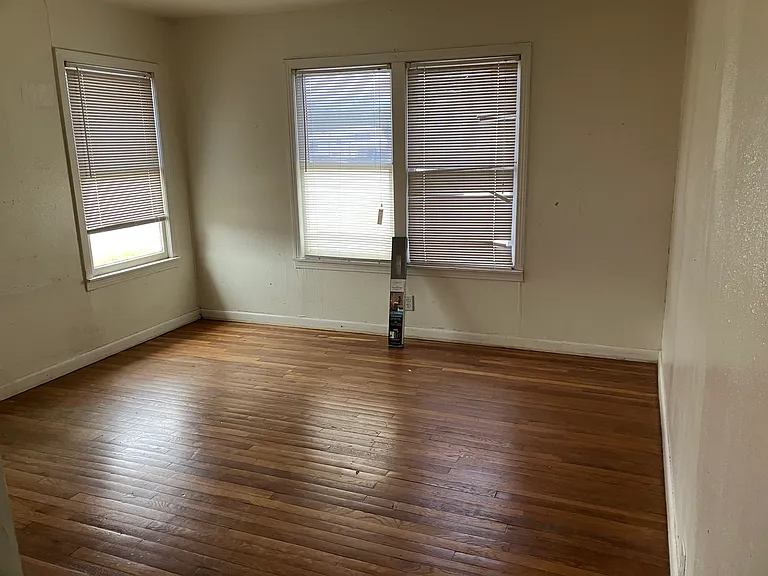 600 E Alexander St — Photo 7