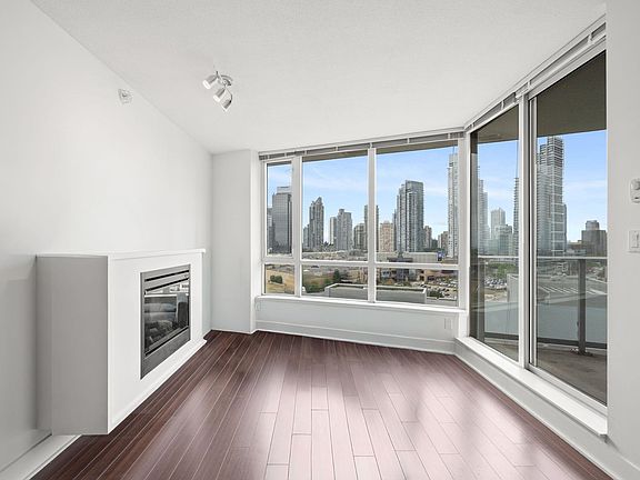 3rd image of 4808 Hazel St #1601