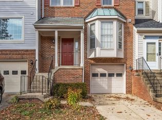 7385 Hidden Knolls Ct, Springfield, VA 22153