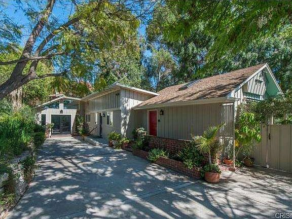 2nd image of 2635 La Cuesta Dr
