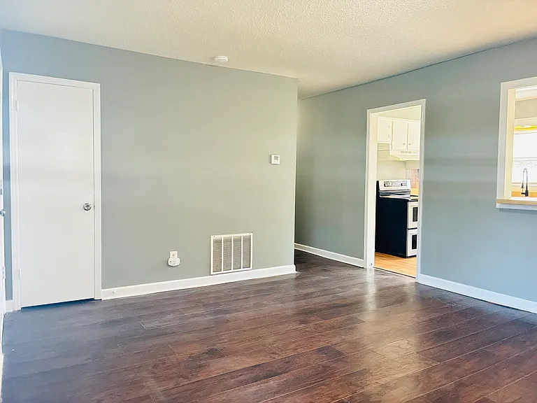 3729 Somerset Dr — Photo 4