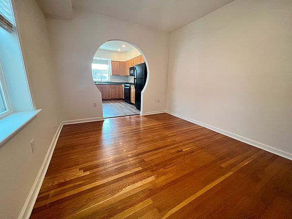 3rd image of 1710 Snyder Ave Floor 2