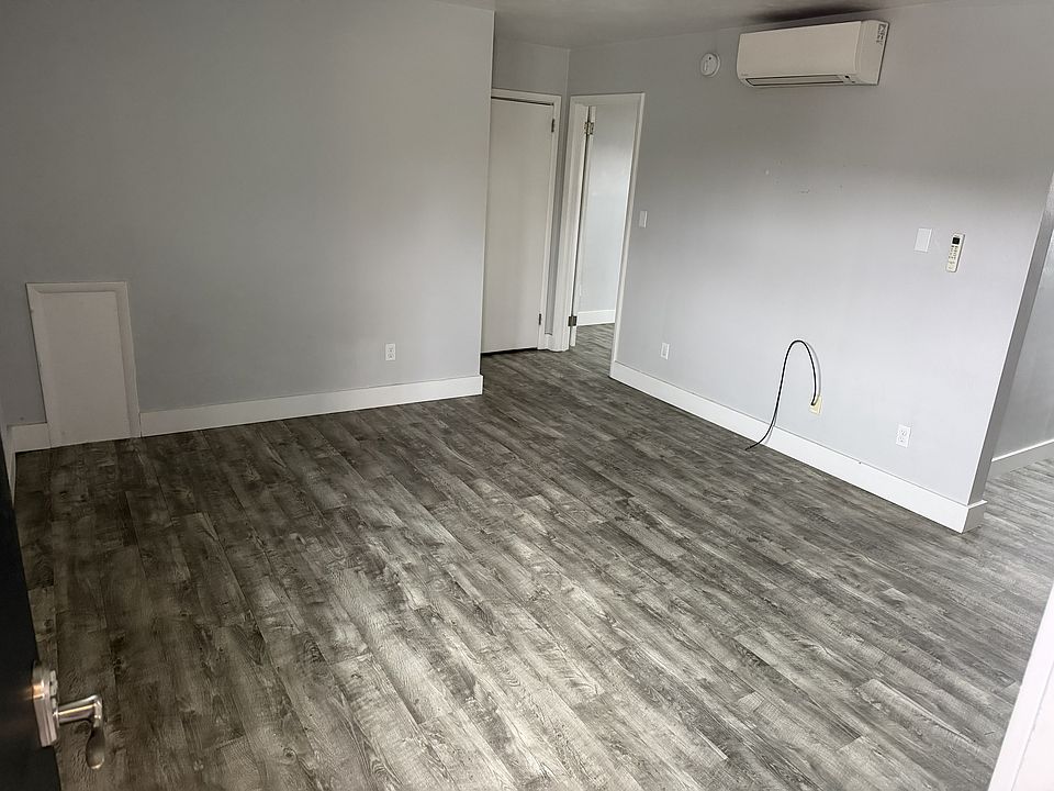 1st image of 639 Russian St #11566777
