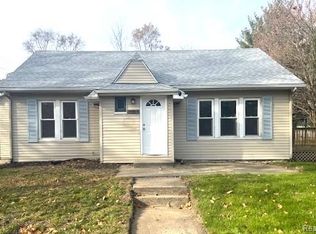 12120 Elmview St, Romulus, MI 48174