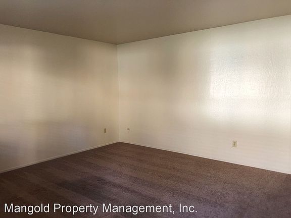 5th image of 7 Moreland Ave APT 11
