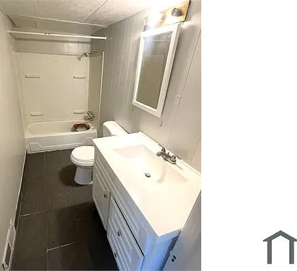 3 bed, $1,300 — Photo 2
