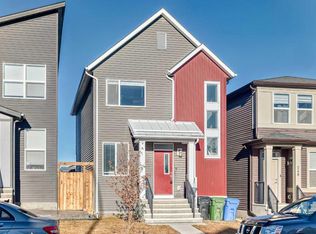 272 S Livingston Vw NW, Calgary, AB T3P 1R5