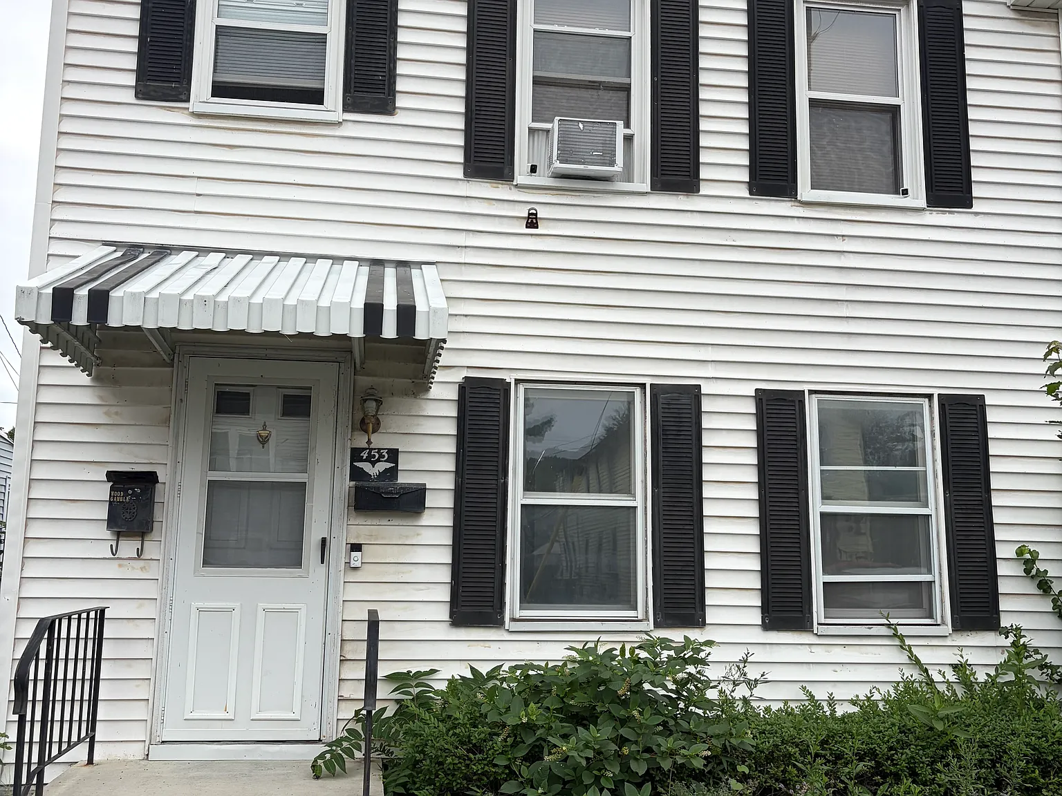 2 bed, 1000 sqft, $1,500 — Photo 1