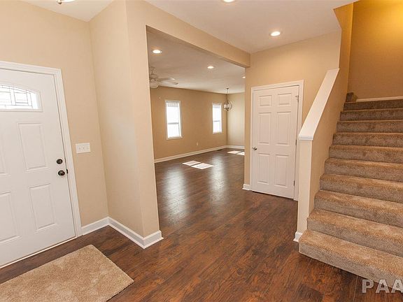 4th image of 2106 W Alice Ave