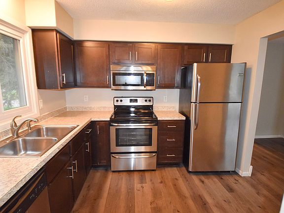 5th image of 5816 Orchard Ave N