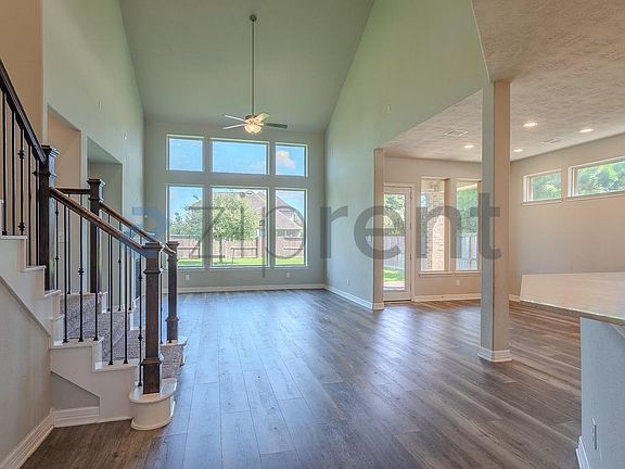 5th image of 3543 Whitman Dr