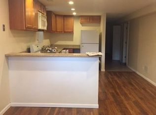 3324 N Hamlin Ave, Chicago, IL 60618