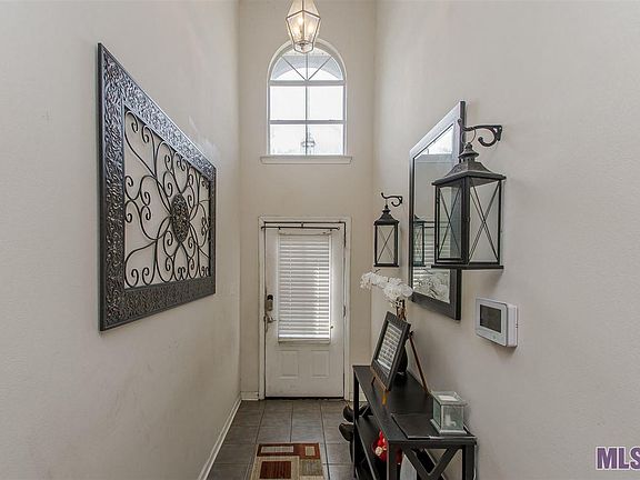 3rd image of 23775 Rosemont Dr