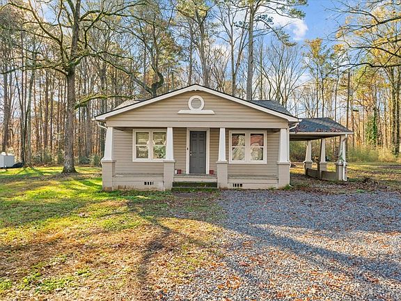 2nd image of 107 Hill Cir