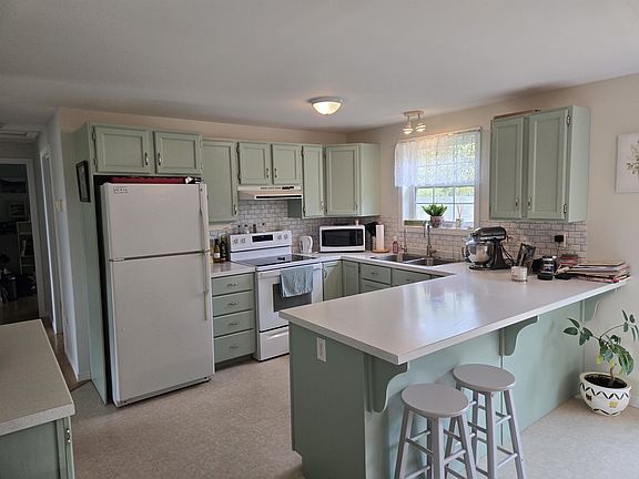 5th image of 590 Duvar Rd