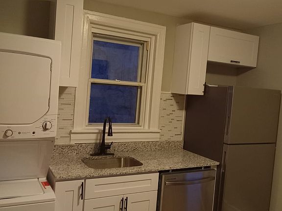 5th image of 5803 N Woodstock St