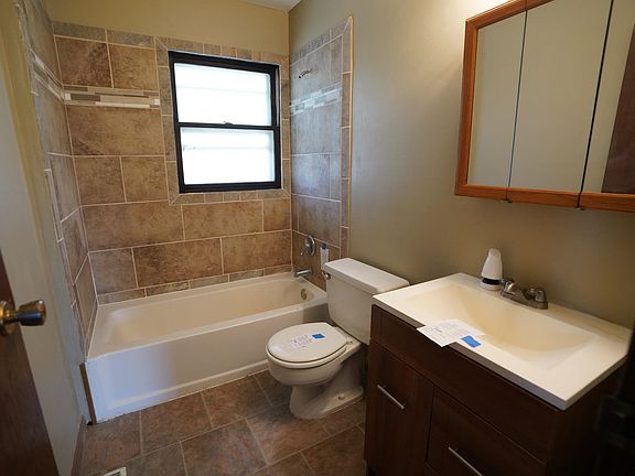 5th image of 14834 SW 160th St