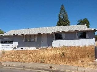 759 Penny Ln, Riddle, OR 97469