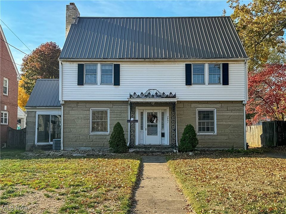 1st image of 2401 Elm St