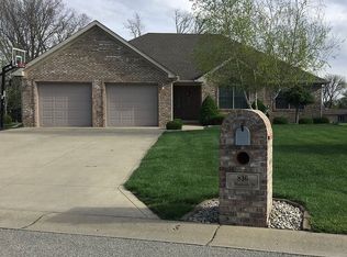 816 E Woodside Dr, Greensburg, IN 47240