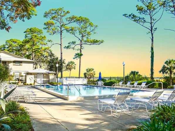 28 Catalonia Ct, Saint Augustine, FL 32086