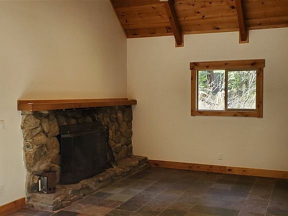 5th image of 2625 Quail Ln