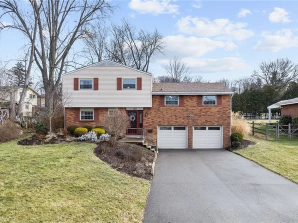 164 Spartan Dr, Bethel Park, PA 15102
