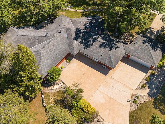 2nd image of 707 Scandia St